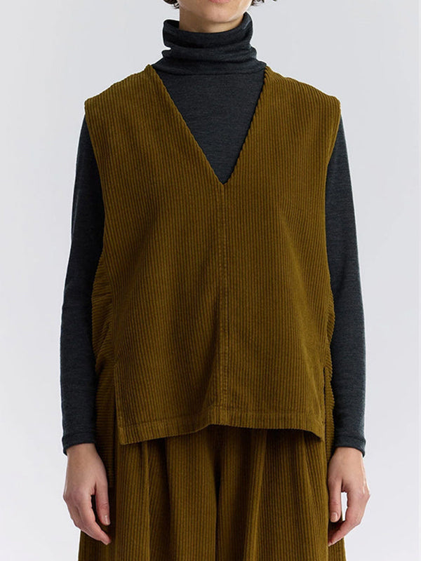 Black Crane - Corduroy Vest in Olive