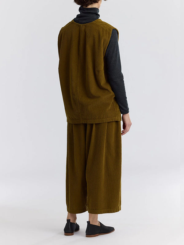Black Crane - Corduroy Vest in Olive