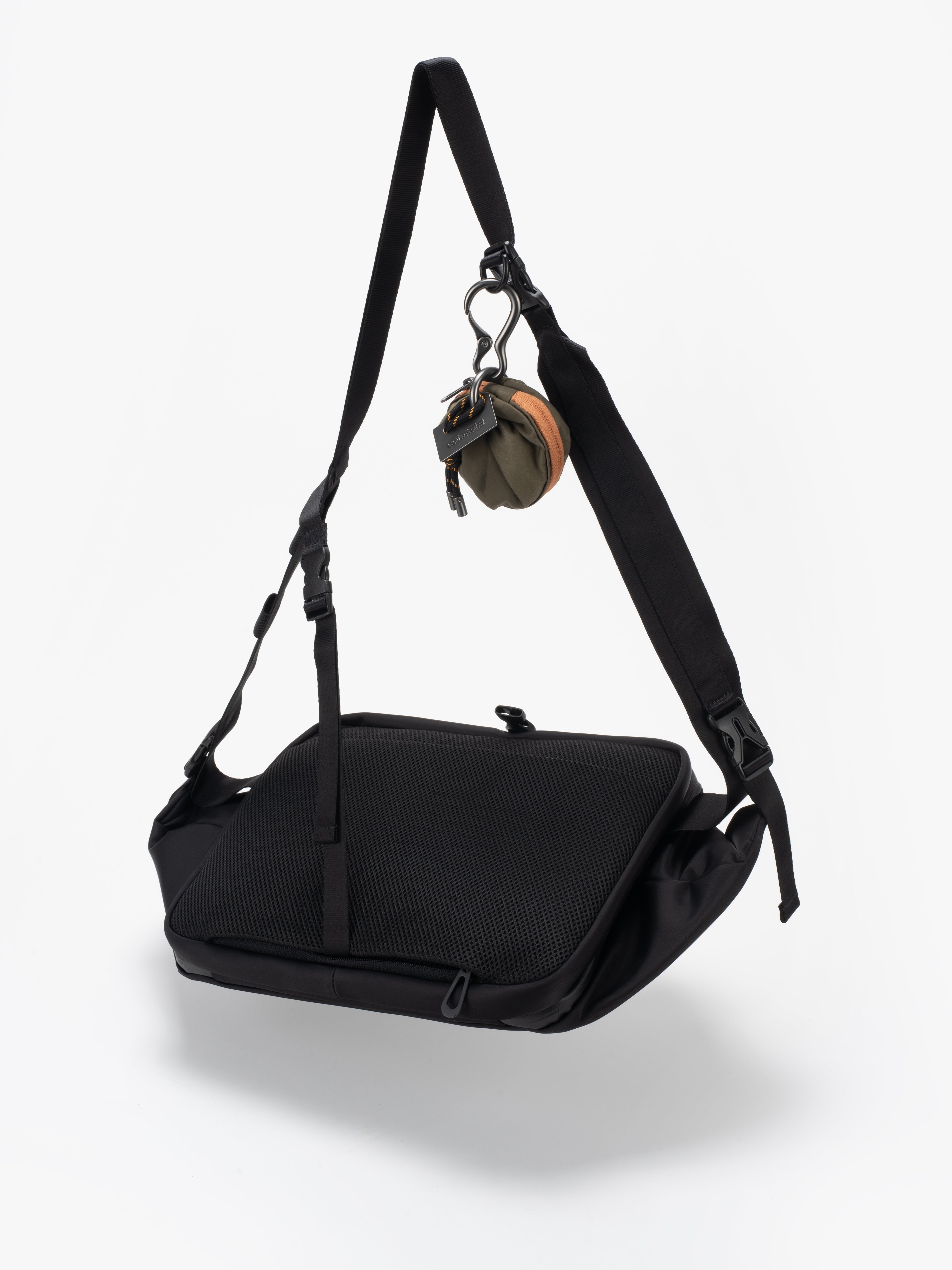 Isarau L Sleek Black - Black-[-Côte&Ciel-4