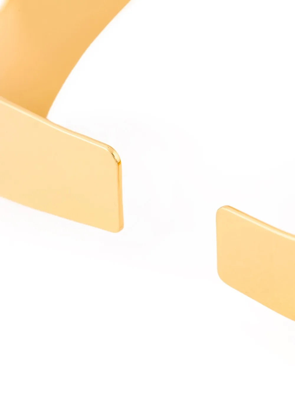 Vibe Harsløf Footlet Gold - detail view showing polished surface