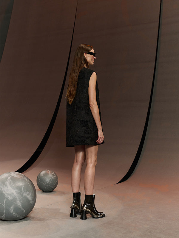 Dart Sleeveless Dress in Fishes Black from Henrik Vibskov