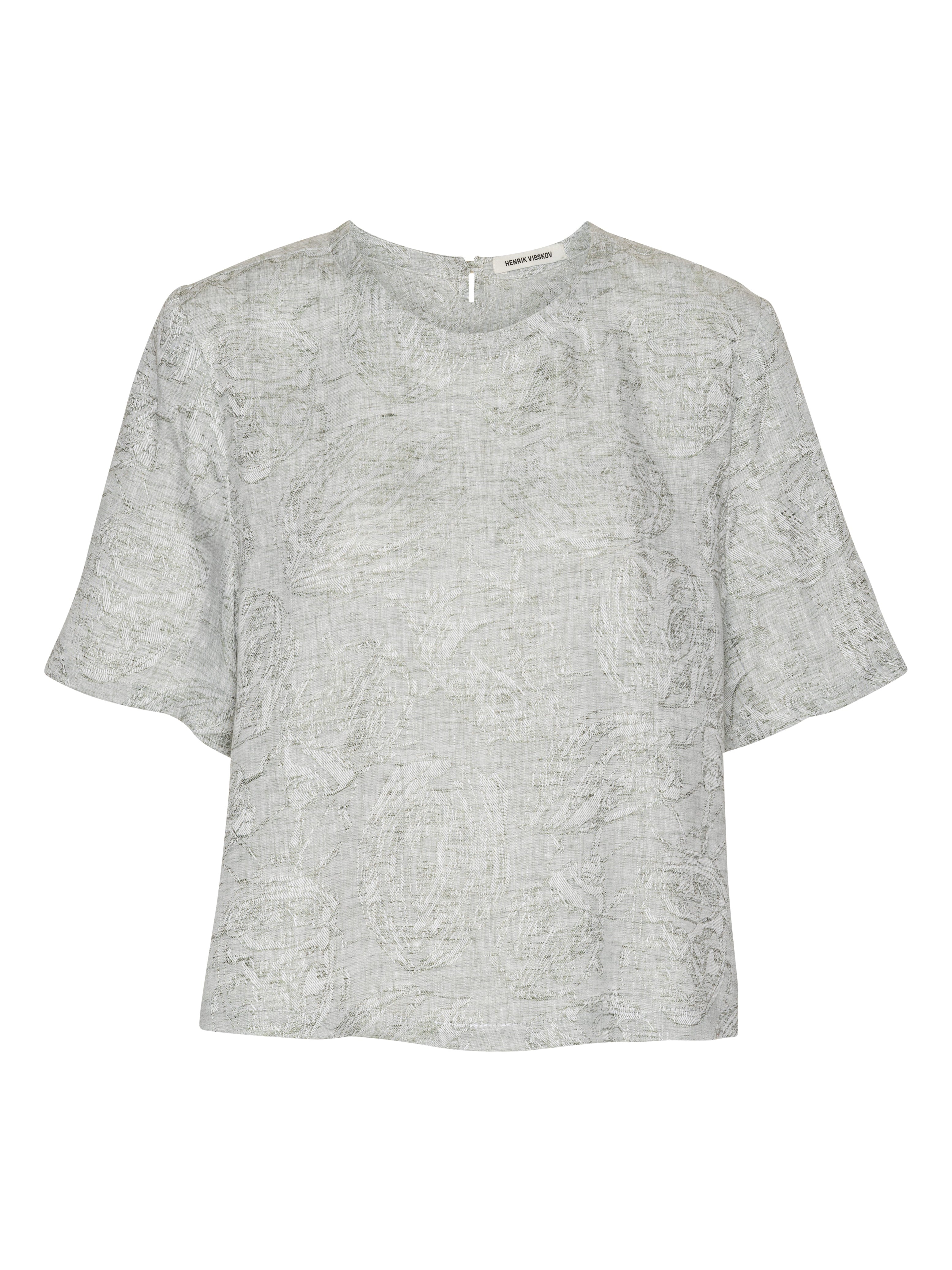 Helmet Top in Bike Helmets grey short sleeve top with subtle texture details and round neck, front view – Henrik Vibskov Spring/Summer 2026 Key Collection