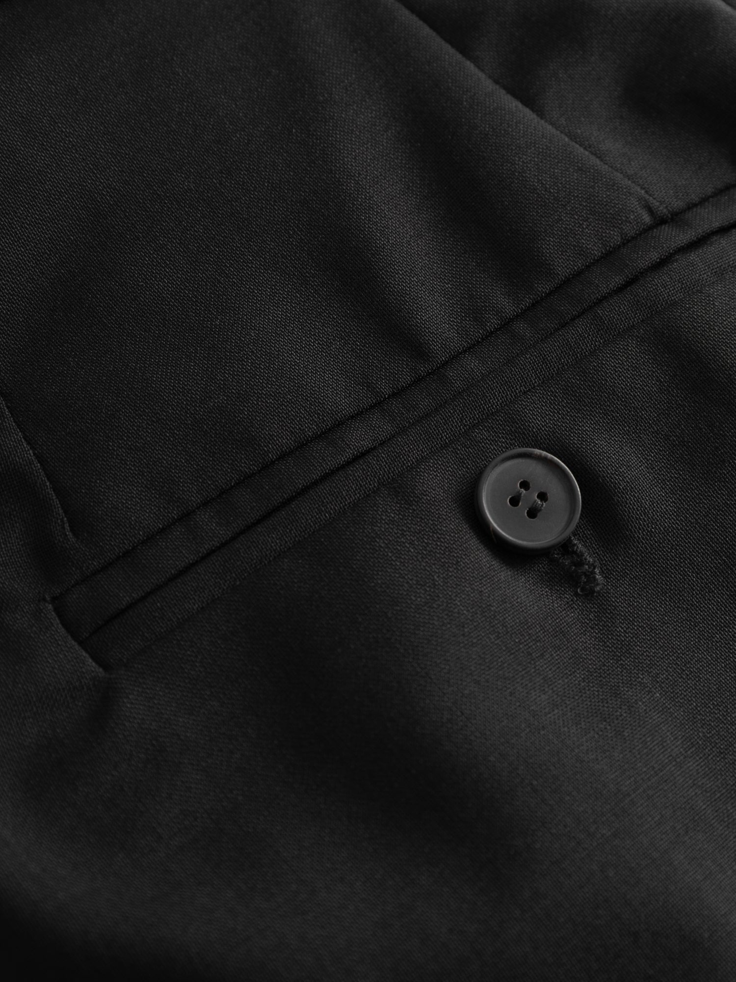 Jonas Pants in Black from House of the Very Islands