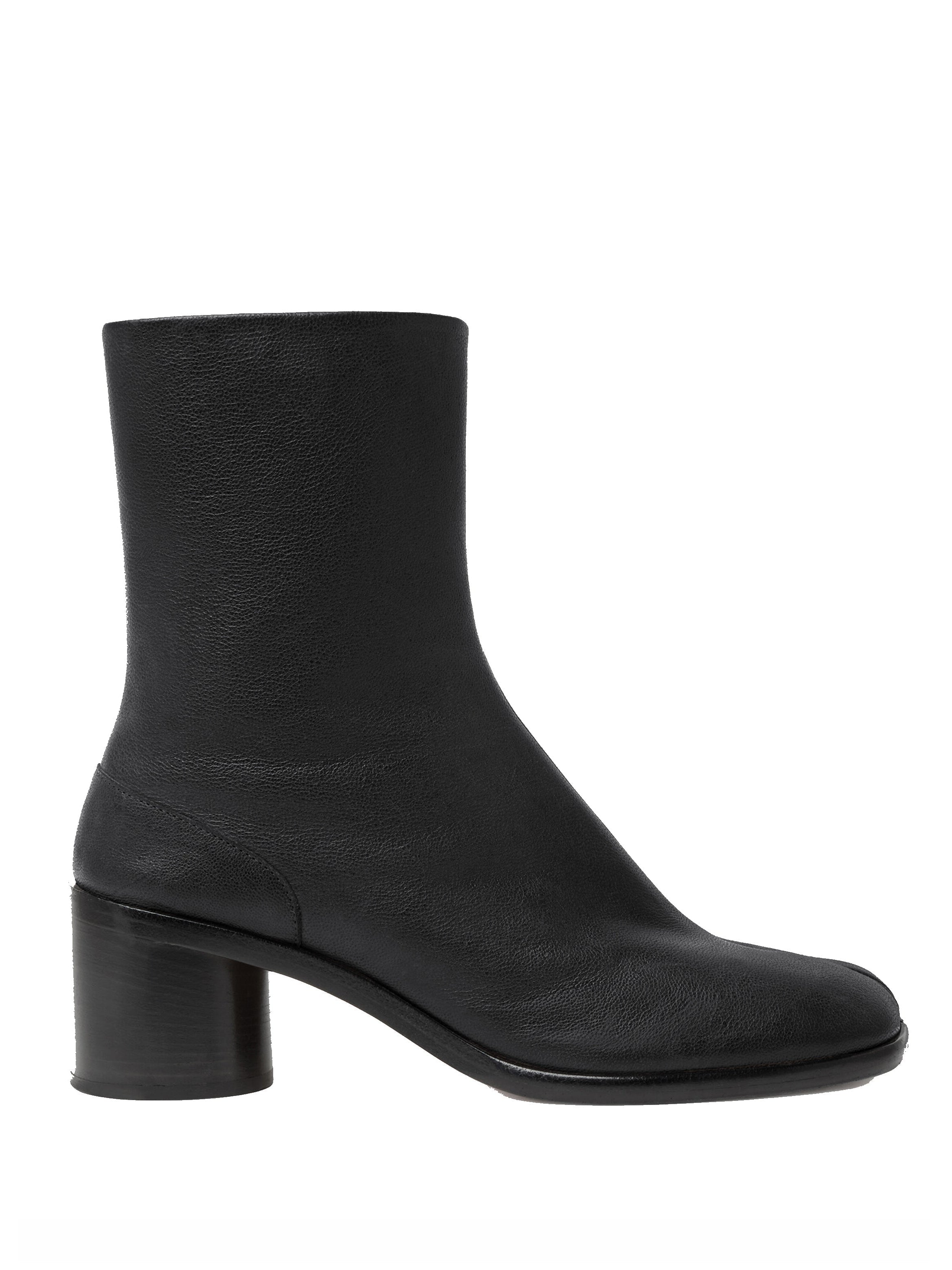 Maison Margiela Tabi Ankle Boot H60 in Black, side view, smooth ovine leather upper, signature split toe, back zip fastening, 60mm block heel, leather sole