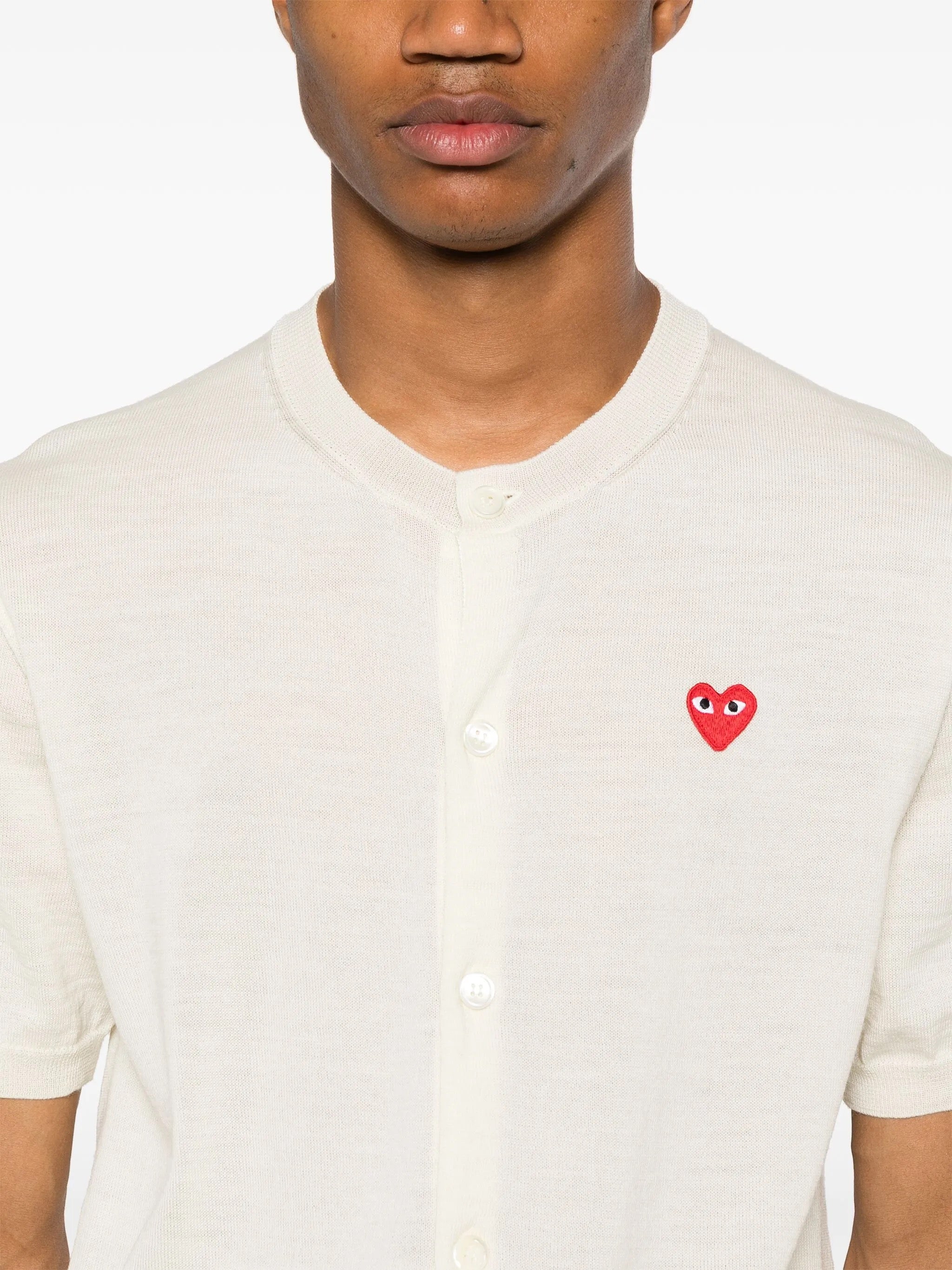 Unisex Round-Neck Cardigan Short-Sleeve in Off White from Comme des Garçons Play