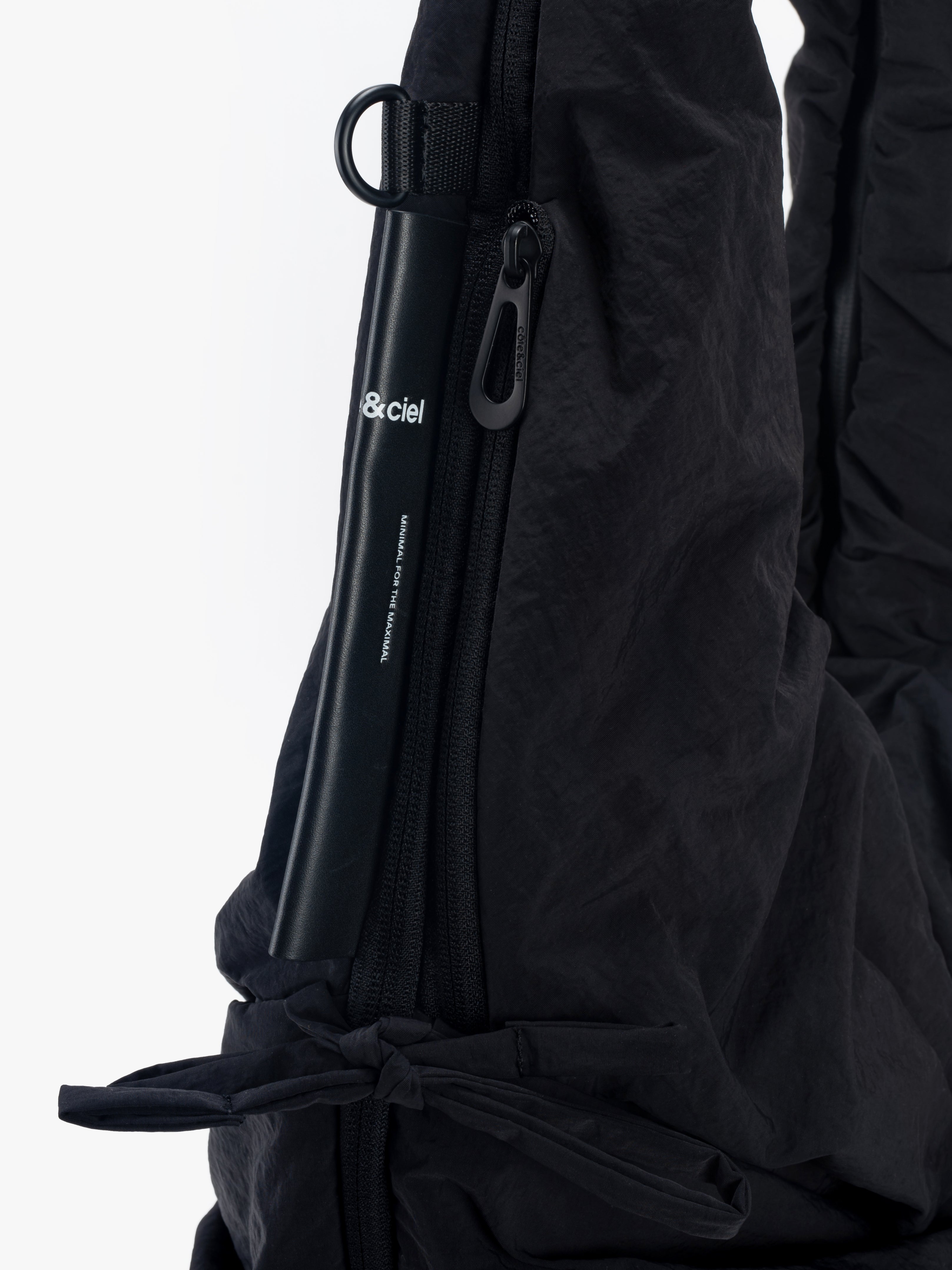 Po Smooth in Black from Côte & Ciel