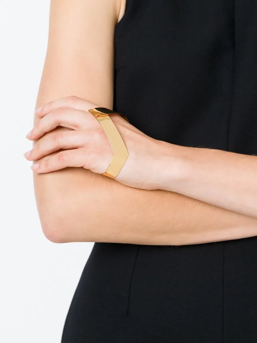 Vibe Harsløf Footlet Gold - worn view showing fit on wrist