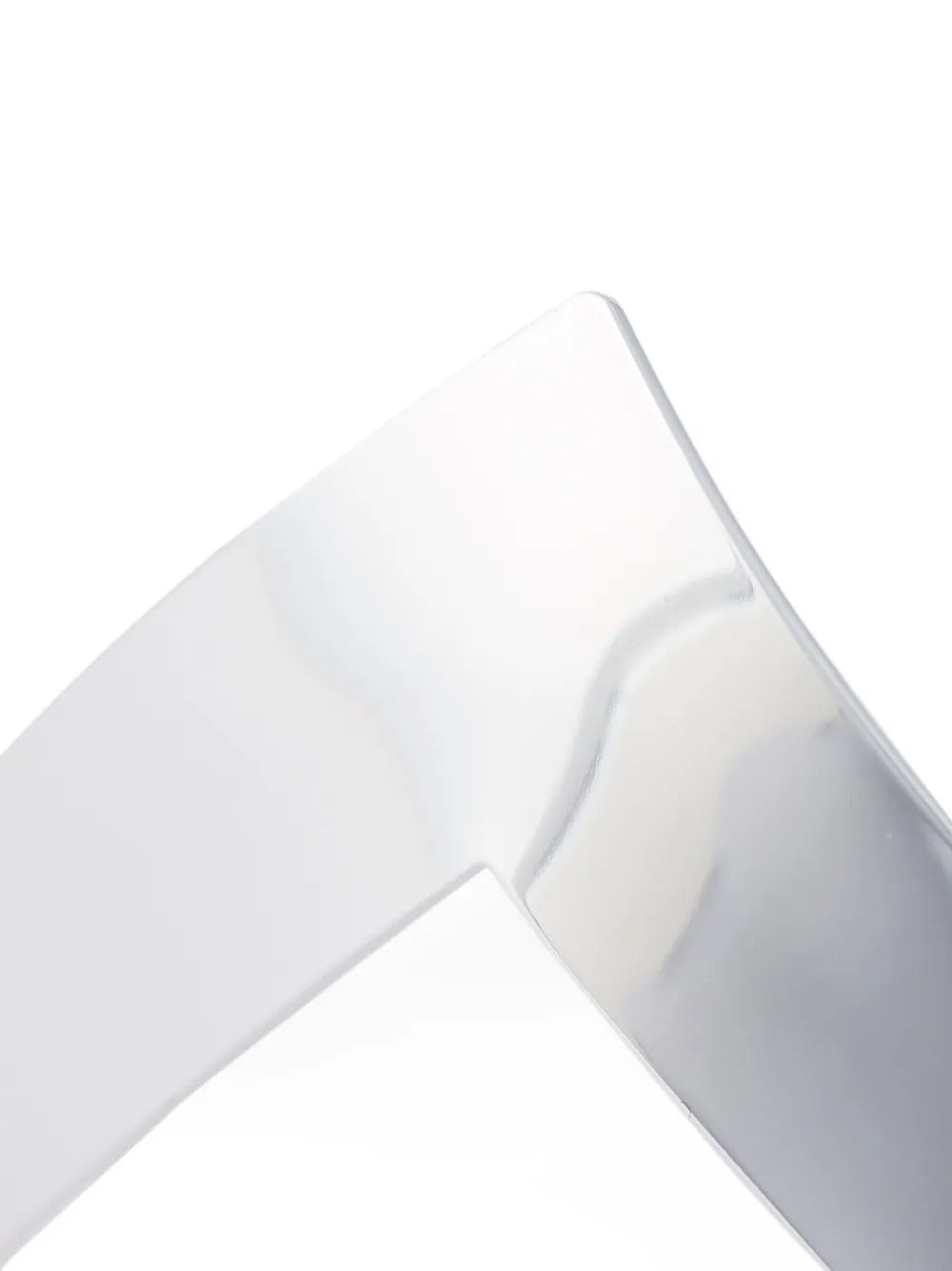 Vibe Harsløf Footlet Silver - angled view showing structure and form
