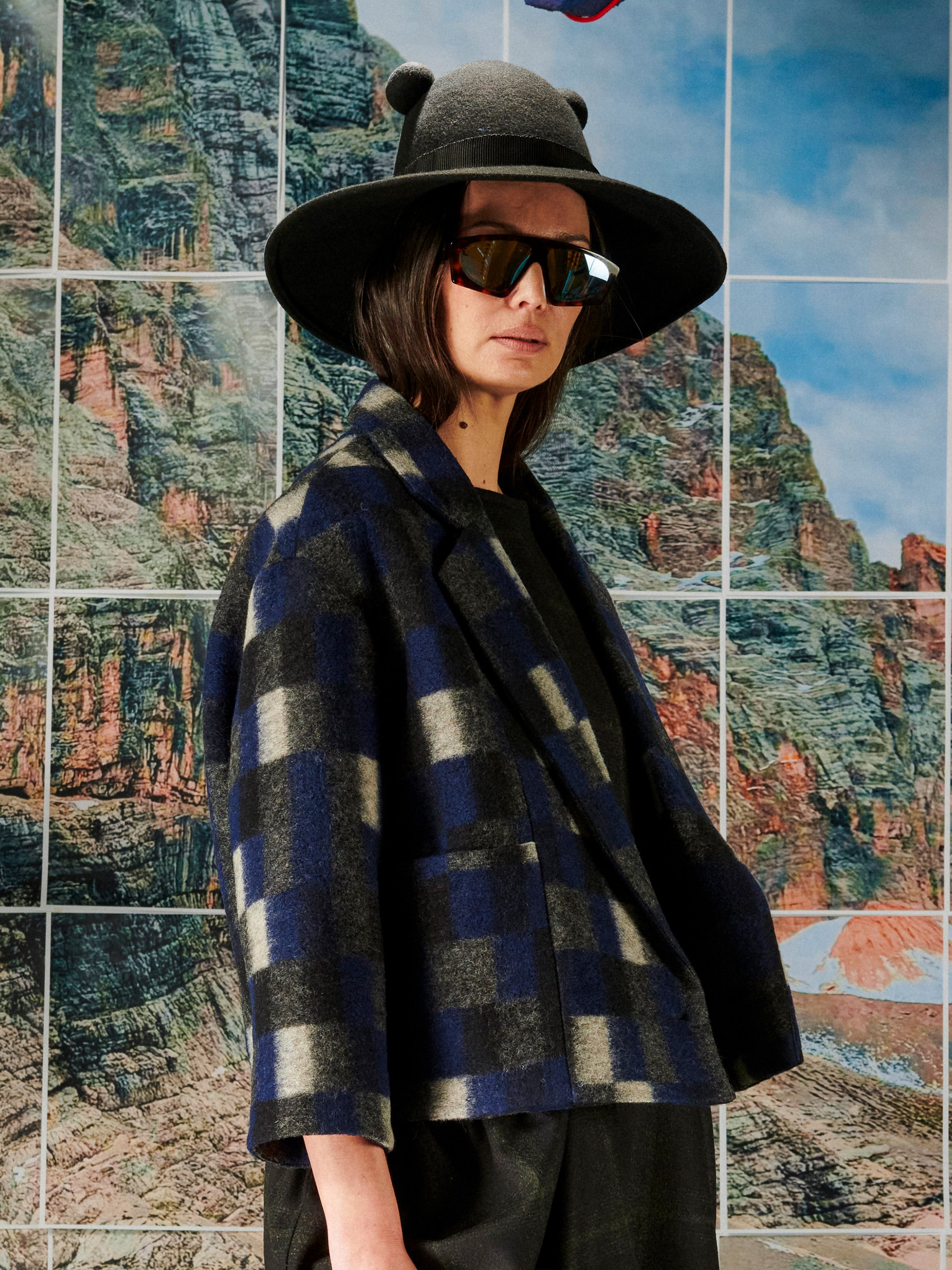 Big Radar Felt Hat - Black Felt-[-Henrik Vibskov-2