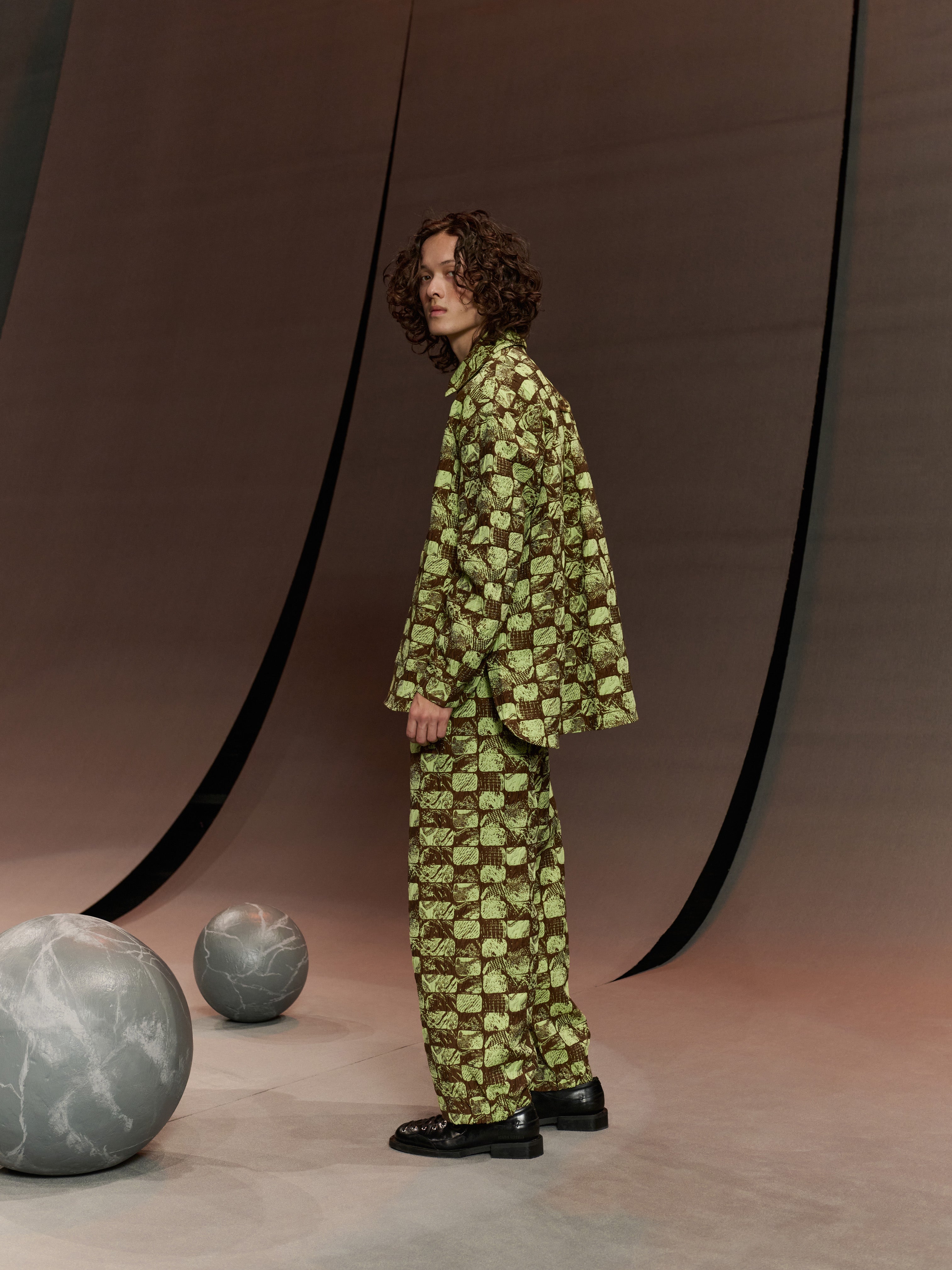 Big Shirt - Footprints Brown-[-Henrik Vibskov-5