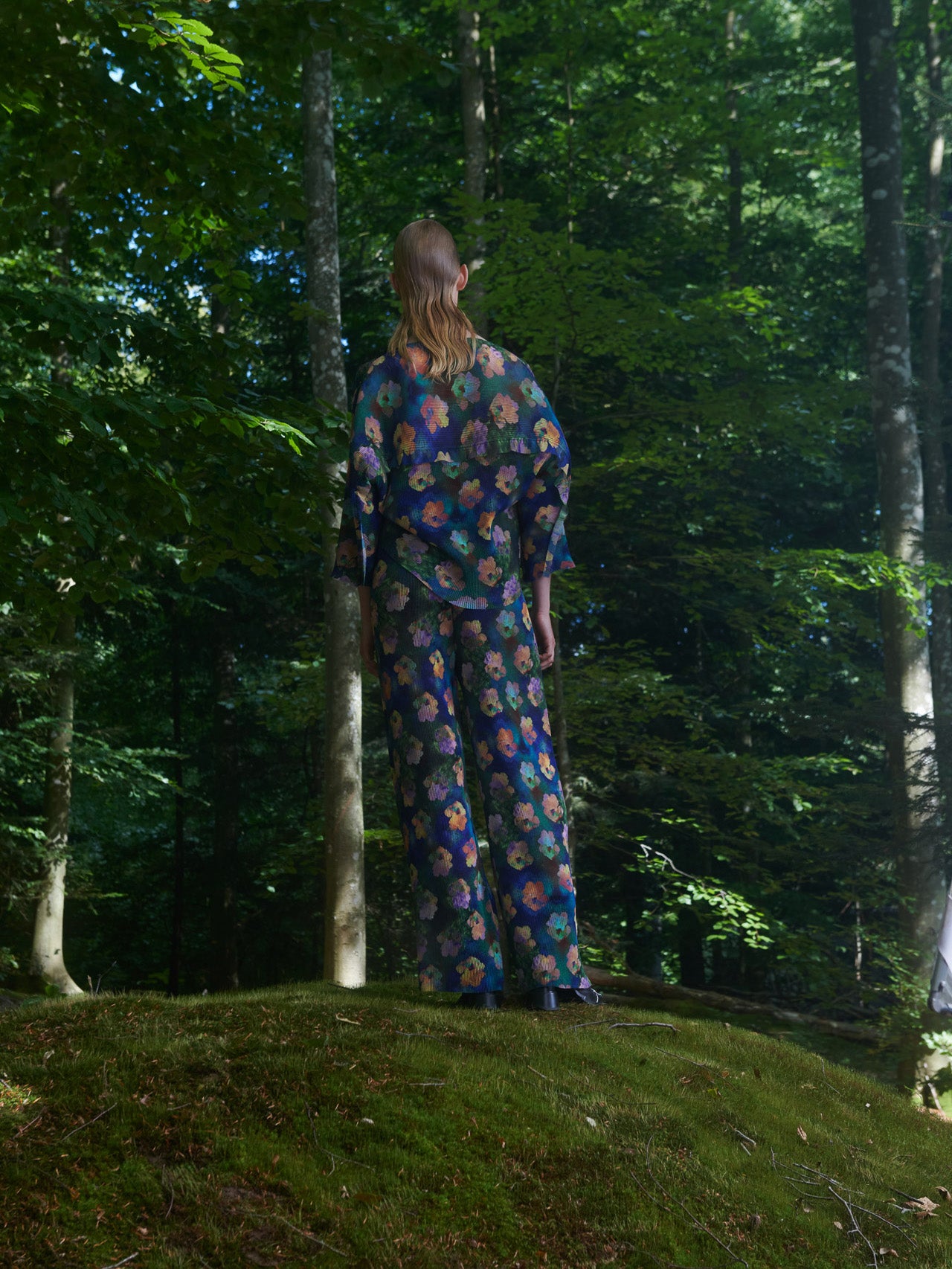 Five Plisse Pants in Blue Water Lily Paper from Henrik Vibskov