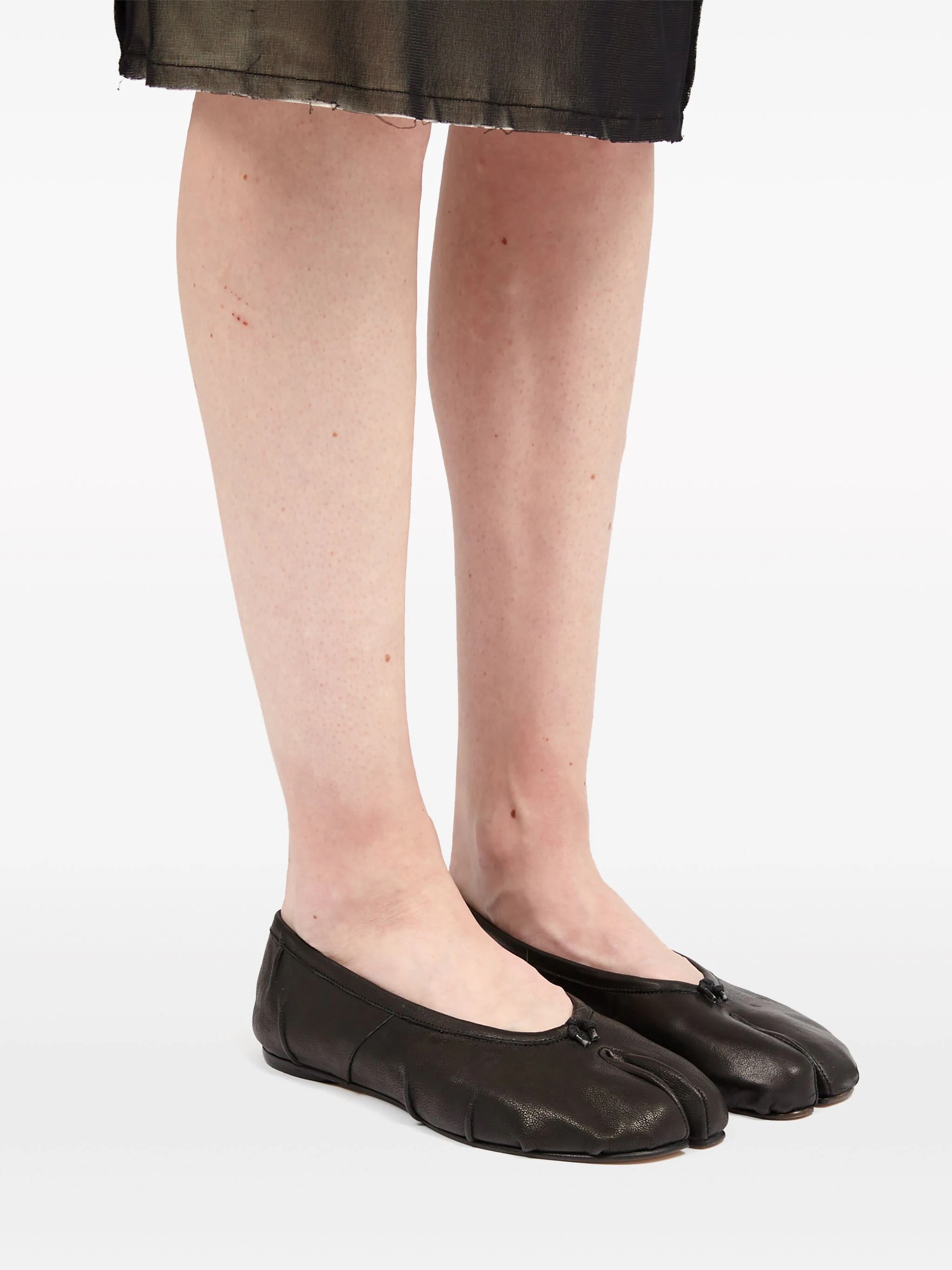 Maison Margiela - pleated ballerina tabi in black - 6