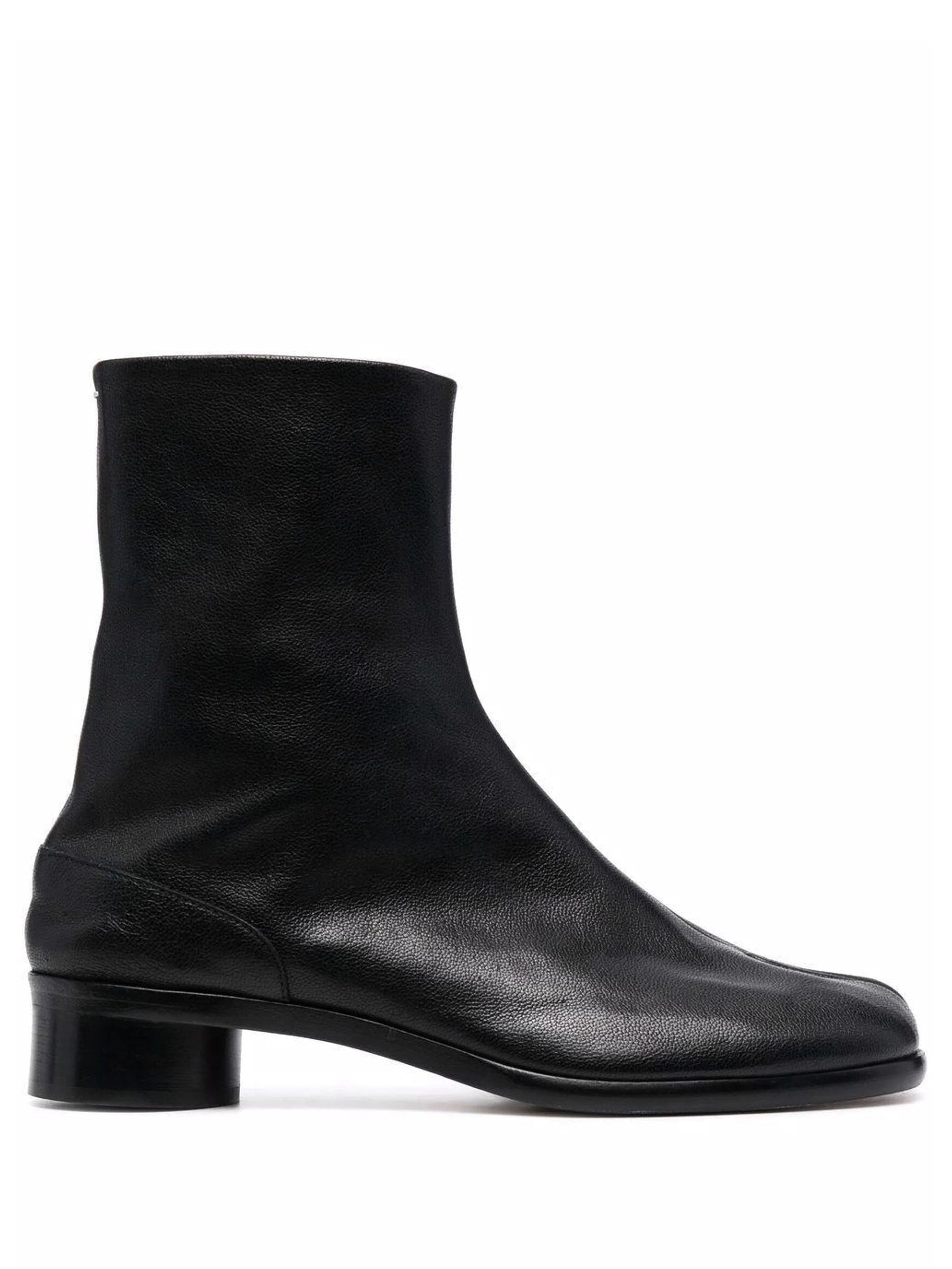 Maison Margiela Tabi Ankle Boot H30 in Black, side view, smooth ovine leather upper, signature split toe, back zip fastening, 30mm block heel, leather sole