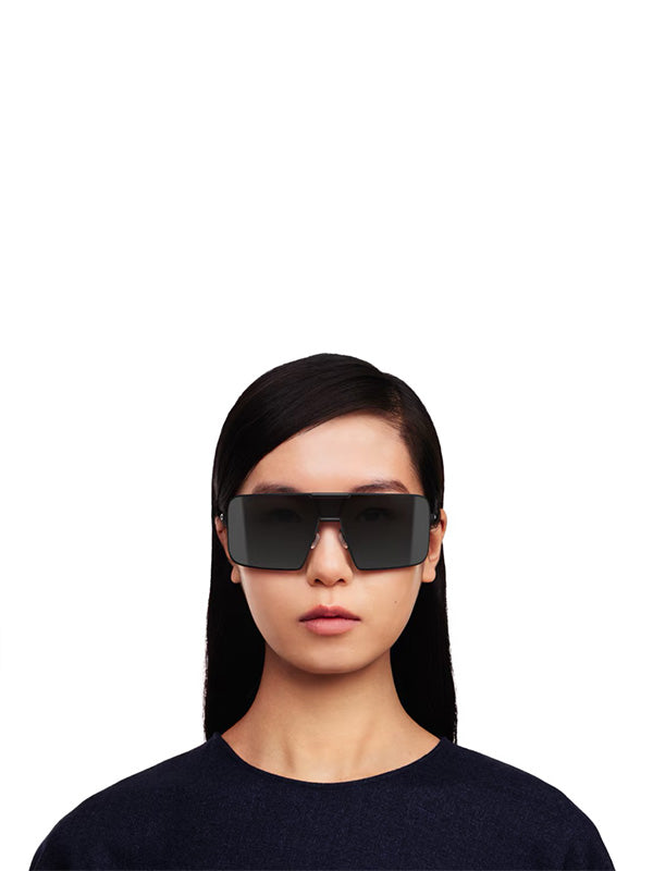 Navigator Sunshield MR004 in Black from Mykita x Rimowa