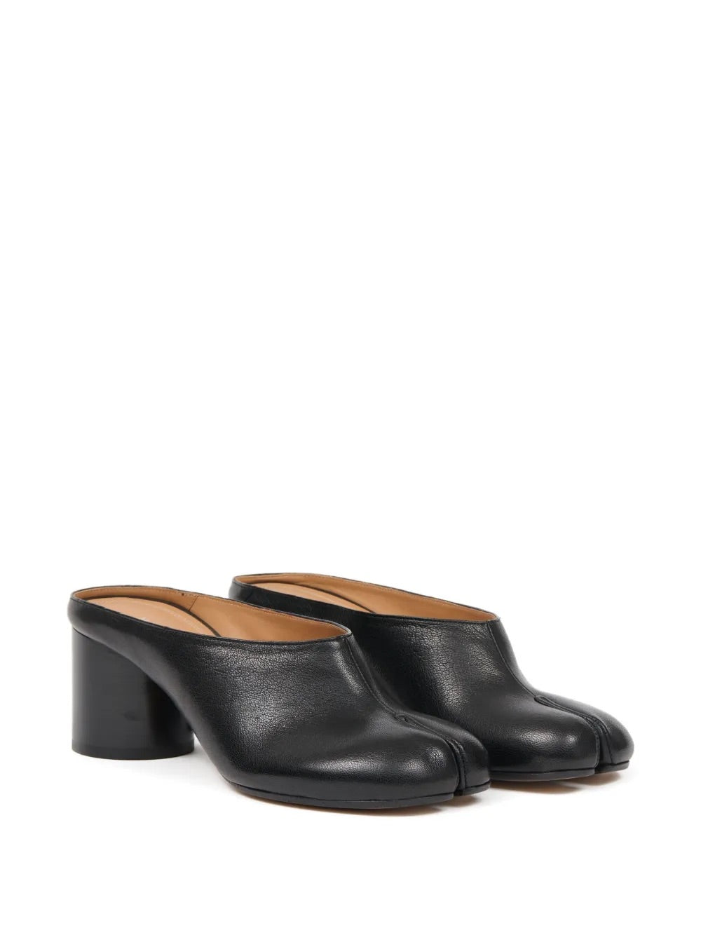 Diagonal front packshot of the Maison Margiela Tabi Pump Mules H60 in Black, highlighting the tabi toe, sleek leather upper, and structured block heel.