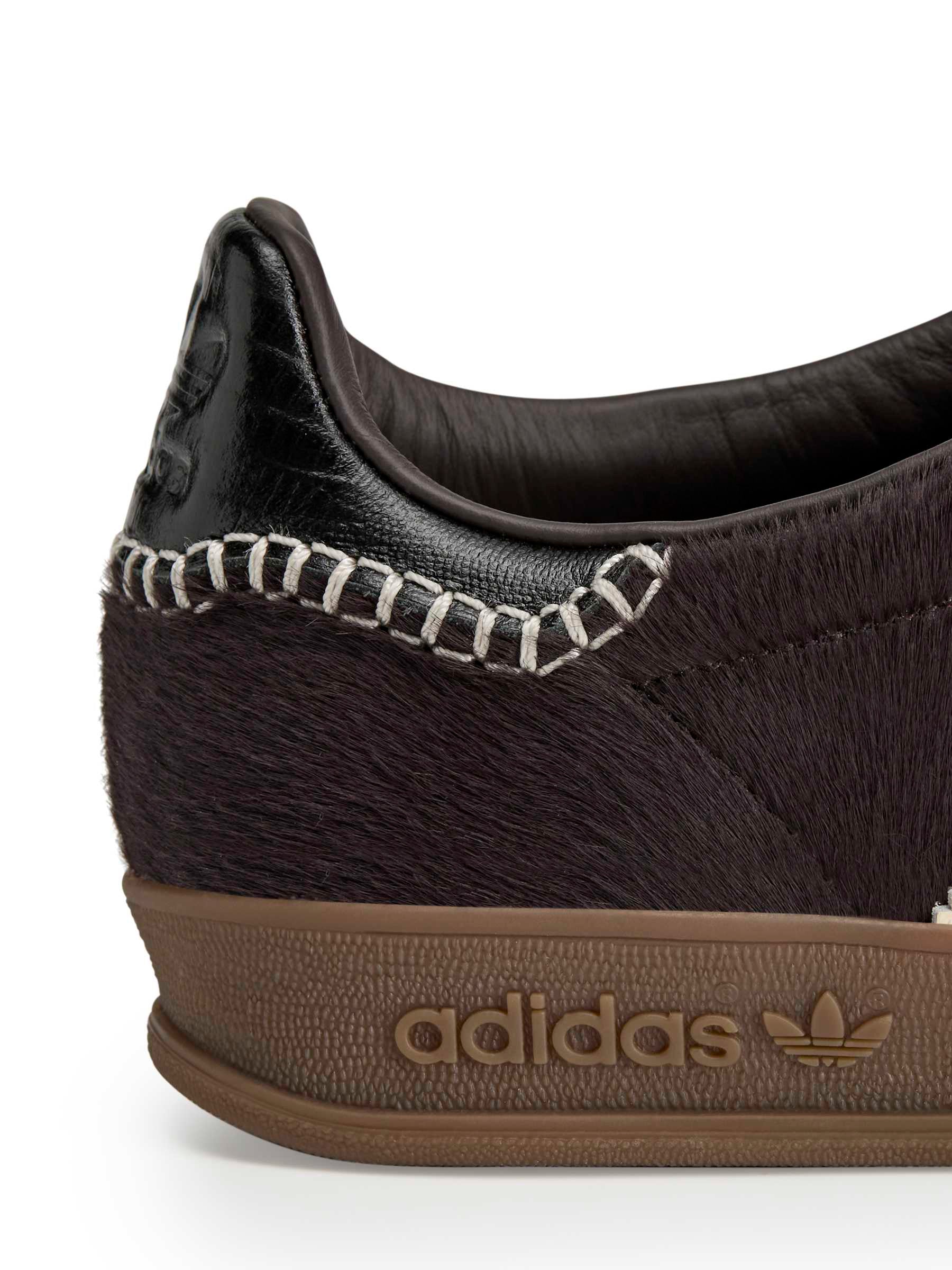 Close-up of croc-embossed leather heel trim and gum outsole on the Wales Bonner x Adidas Gazelle Pony in Aluminum Wonder White Core Black – Wales Bonner x Adidas SS26