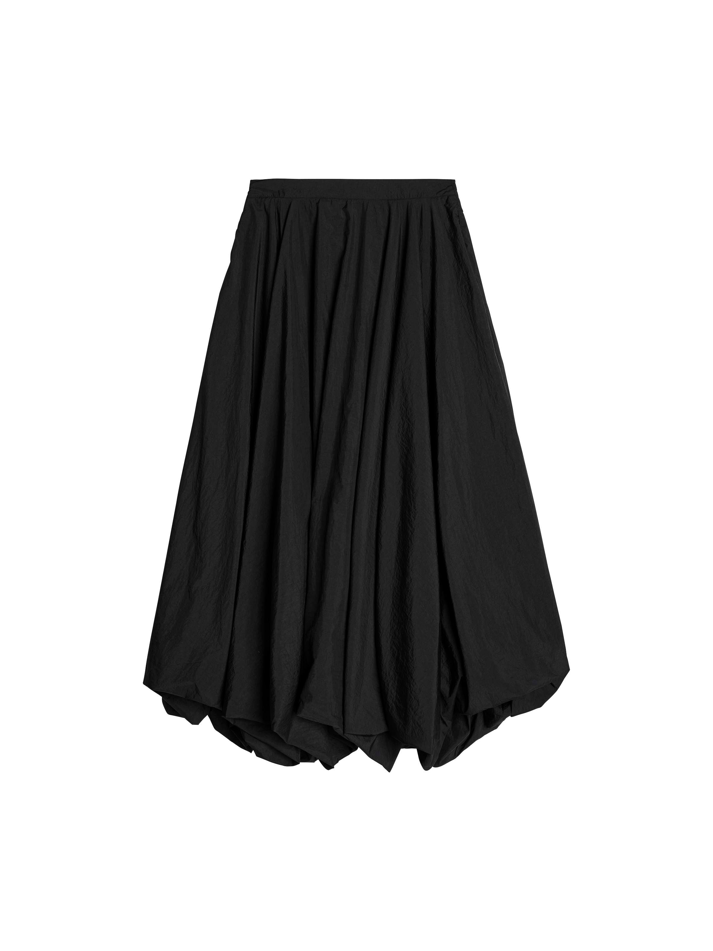 Y-3 Gradient 3-Stripes Balloon Skirt in Black, three-quarter view, balloon silhouette volume, tonal side seam 3-Stripes, drawstring hem adjustment, lightweight nylon taffeta construction