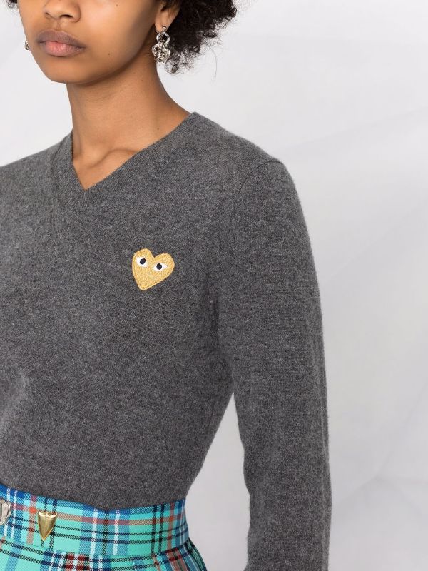 Womens V-Neck Pullover with Gold Heart - Med Grey-[-Comme des Garçons Play-4
